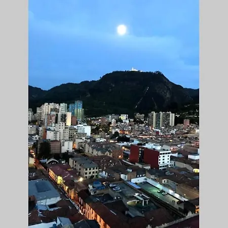 - Apto En El Corazon De La Ciudad Con Vista Unica Bogota Exterior photo